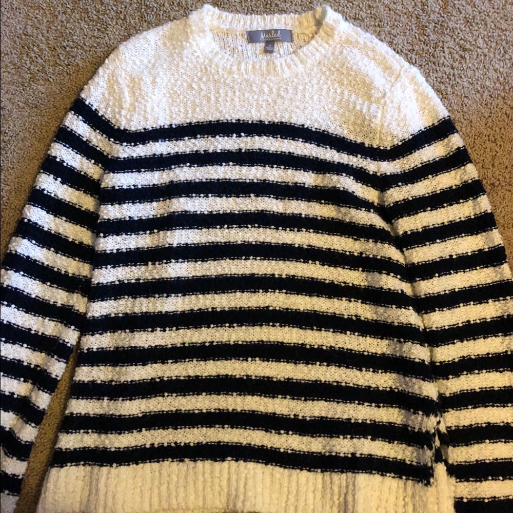 Black and white stripped sweater